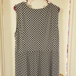 Sleeveless navy blue and white dress